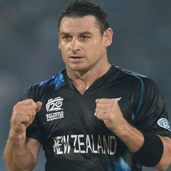 Nathan McCullum Biography